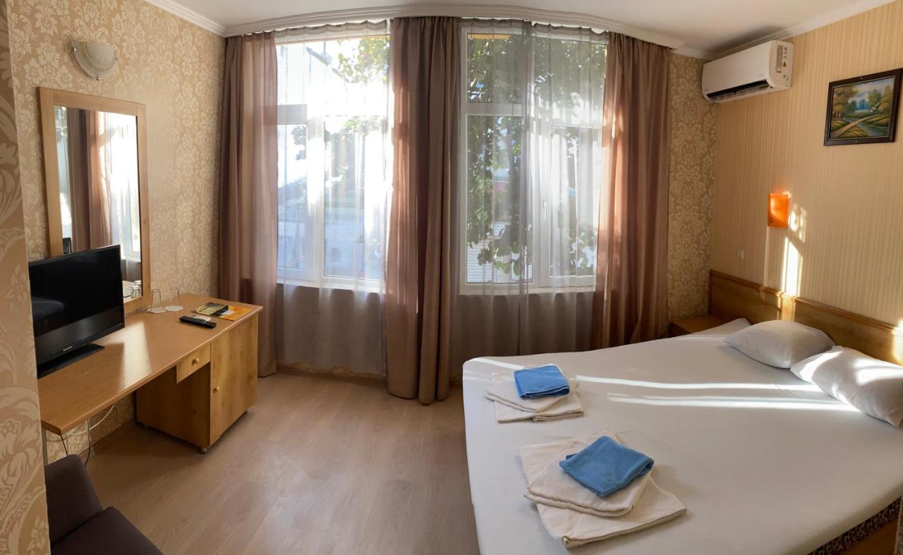 Еника Hotel Varna ภายนอก รูปภาพ