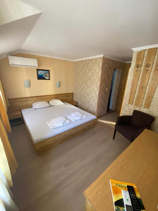 Еника Hotel Varna ภายนอก รูปภาพ